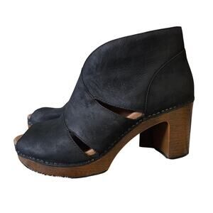 Dansko Black Nubuck Platform Heeled Cut Out Peep Toe Booties Shoes EUC 8.5-9